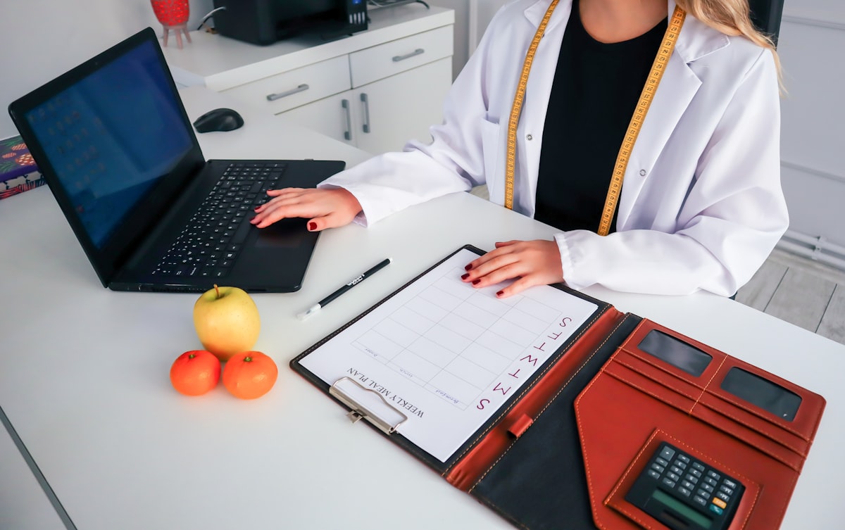 Sarah Mitchell, Nutrition Specialist